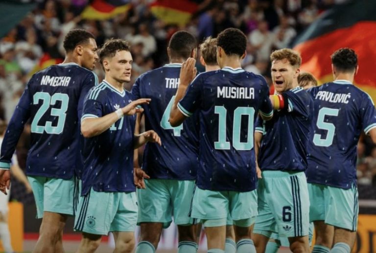 X: @DFB_Team