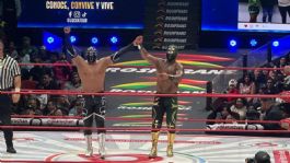 Foto que representa a Templario y Valiente Jr. se imponen en las nuevas Funciones Especiales de Verano del CMLL
