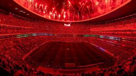 Foto que representa a Show de drones de la FIFA ilumina el cielo en el Estadio Azteca previo al Mundial 2026
