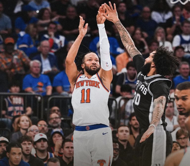 X: @nyknicks