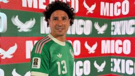 Foto que representa a Guillermo Ochoa revela cómo vive su sexto Mundial: "Me han hecho llorar"