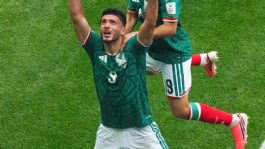 Foto que representa a ¡Directo al cielo! Raúl Jiménez recuerda a su padre tras su primer gol mundialista