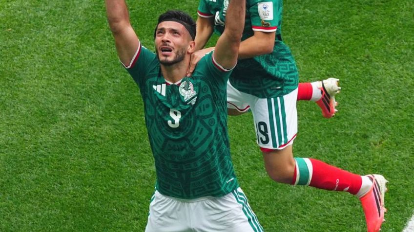 ¡Directo al cielo! Raúl Jiménez recuerda a su padre tras su primer gol mundialista