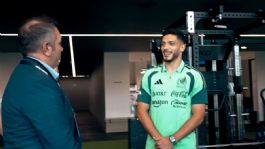 Foto que representa a Wolves revela el secreto: así cerró el fichaje de Raúl Jiménez en CDMX | VIDEO