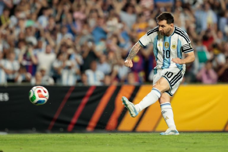 X: @Argentina