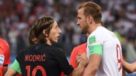 Foto que representa a Kane y Modric: frente a frente en lo que puede ser el último gran desafío mundialista de ambos