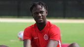 Foto ilustrativa de la nota titulada: Mundial 2026: Ismaël Koné es operado tras terrible lesión y envía emotivo mensaje