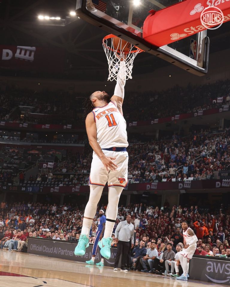 X: @nyknicks