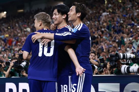 Foto de: Japón celebra con goleada frente a Túnez la fiesta de los 1000 partidos en Mundiales