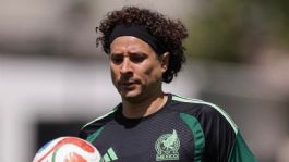 Foto que representa a ¿Se lo negaron? Por esta razón Guillermo Ochoa no tendría parche Legacy en el Mundial 2026