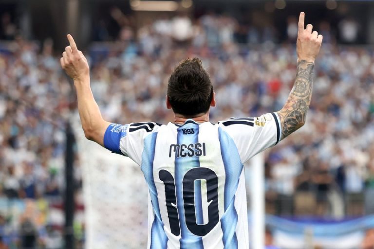 X: @Argentina