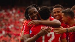 Foto que representa a Suiza vence a Canadá y termina líder del Grupo B rumbo a los Dieciseisavos del Mundial 2026