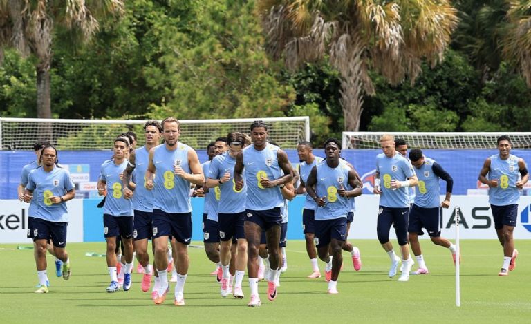 X: @England