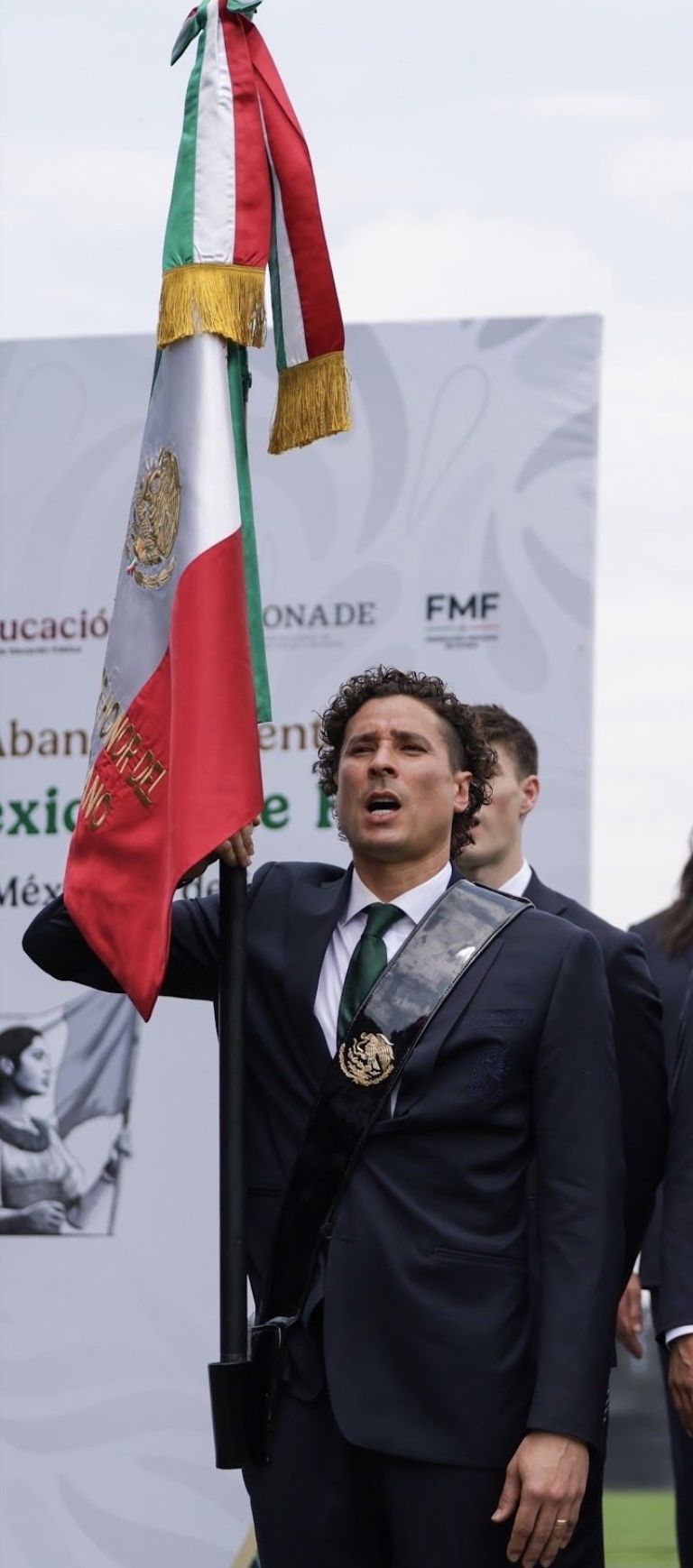 X: @yosoy8a